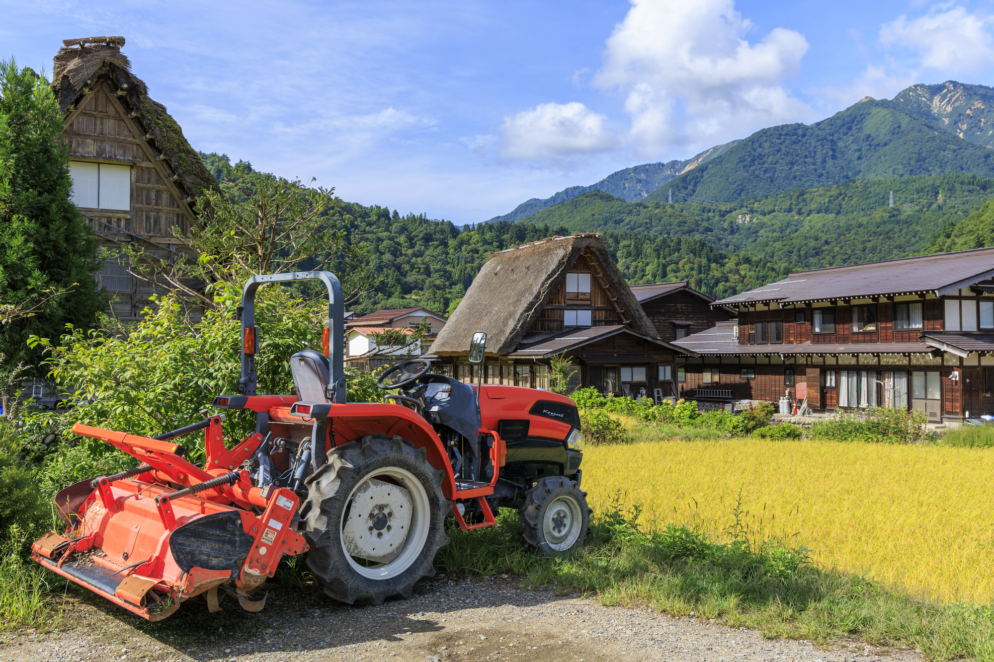 高く売れる農機具一覧！人気機種・メーカーと査定額を上げる方法